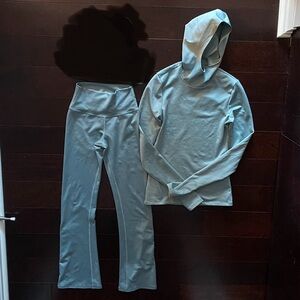 EUC Set ALO Airlift 7/8 Game Changer Legging & Runner Hood Cosmic Grey XS